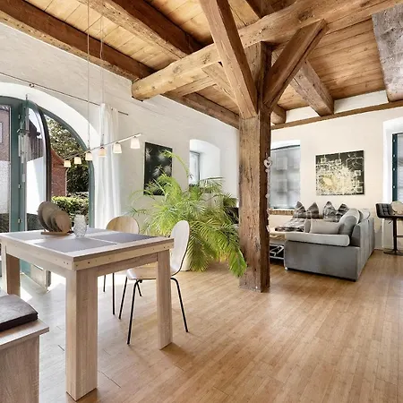 Haus Foerde Kanalpackhaus Апартаменты *