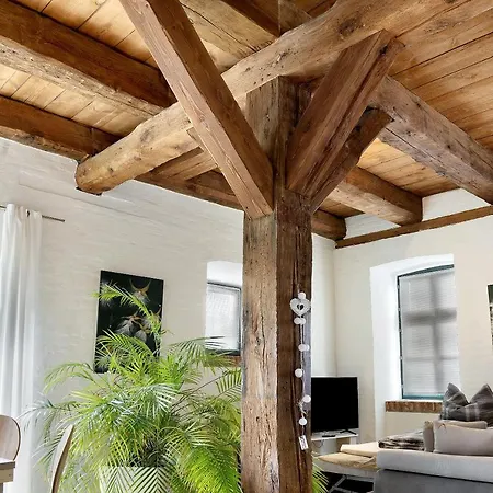 Апартаменты Haus Foerde Kanalpackhaus Киль