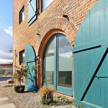 Haus Foerde Kanalpackhaus Апартаменты *