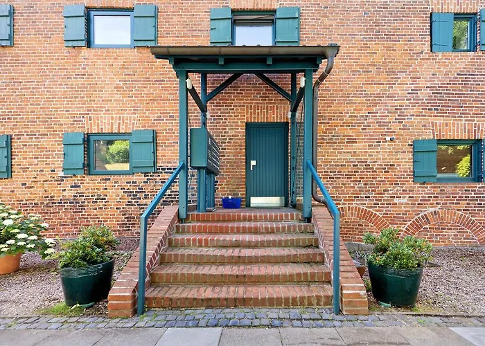Haus Foerde Kanalpackhaus *
